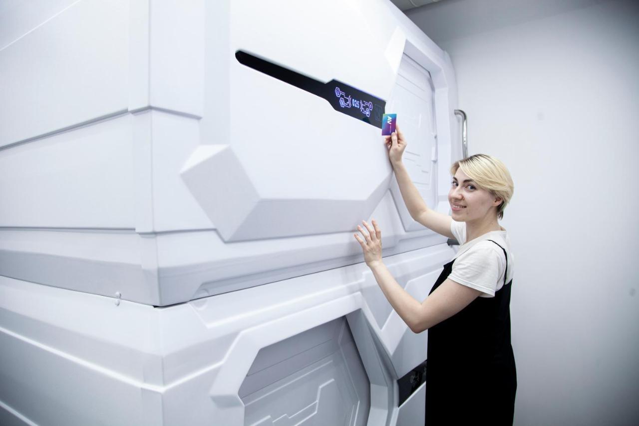 Av-1 Capsule Hotel Kyiv Exterior photo