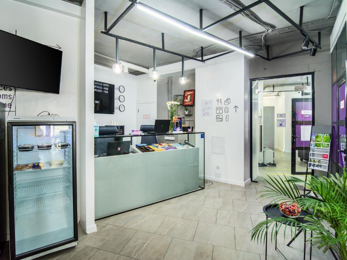 Av-1 Capsule Hotel Kyiv Exterior photo
