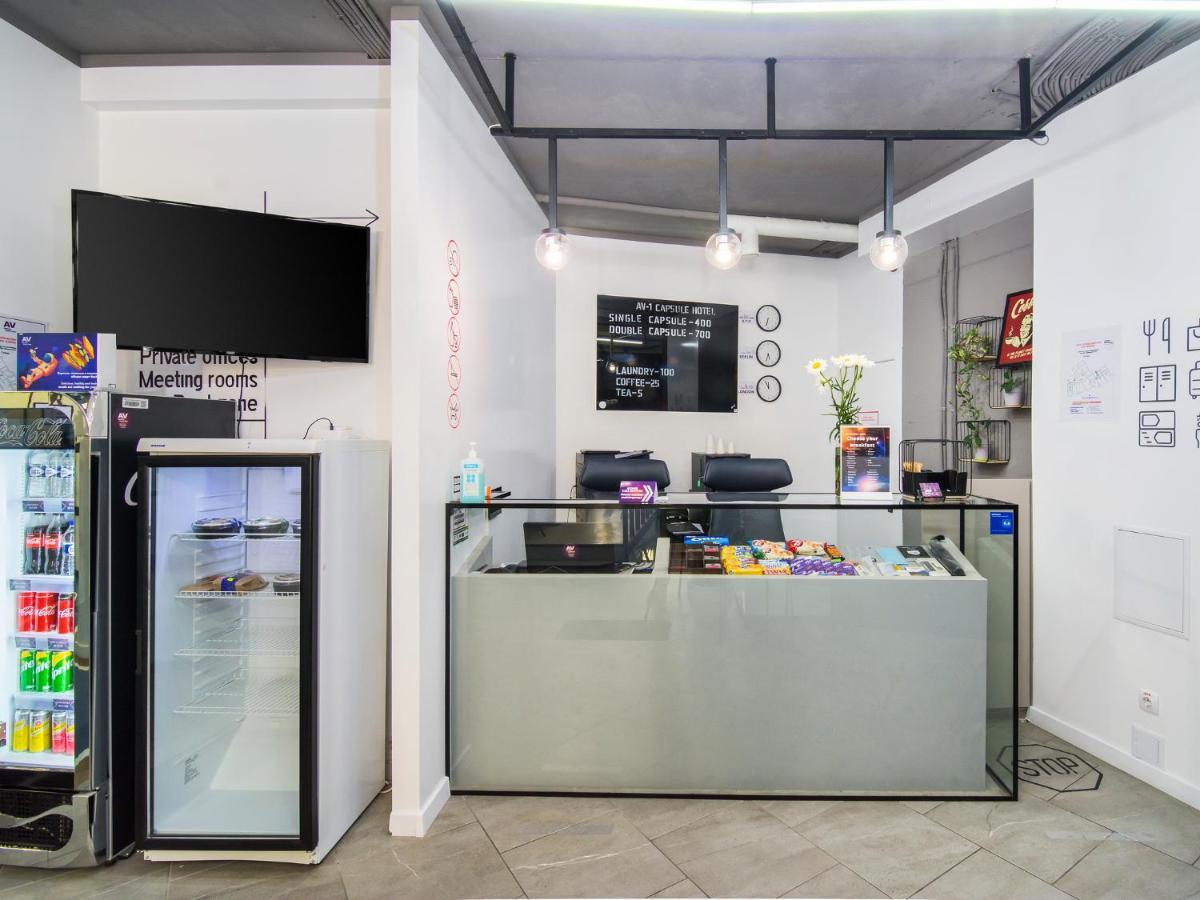 Av-1 Capsule Hotel Kyiv Exterior photo